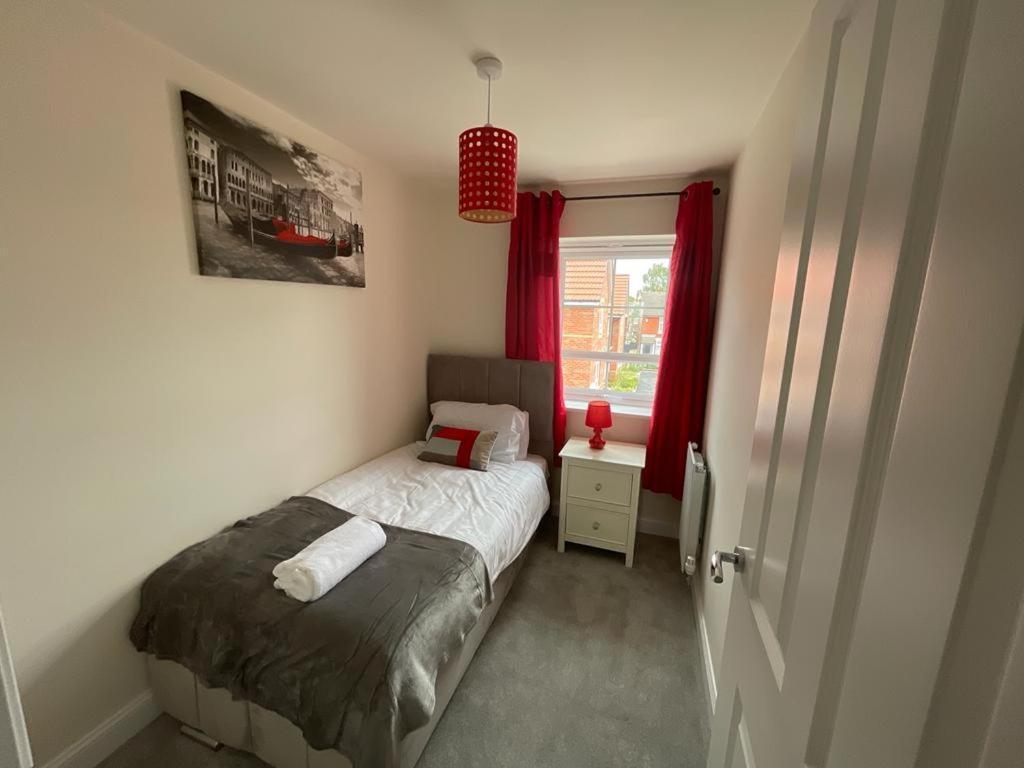 Stunning 3-Bed Risa House In Beeston Nottingham Villa Kültér fotó